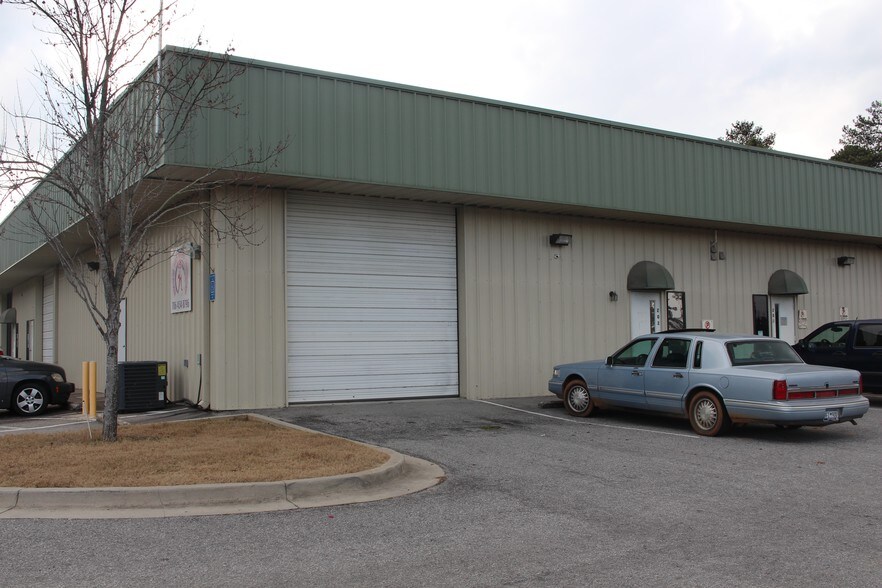 More Photos Of 2917 Riverwest Dr, Augusta Industrial For Lease