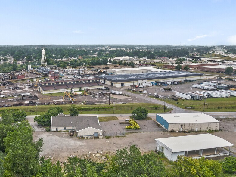 More Photos Of 37401 Stevens Blvd, Willoughby Flex For Lease