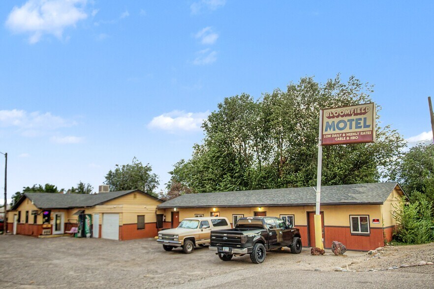 More Photos Of 801 W Broadway Ave, Bloomfield Hotel For Sale