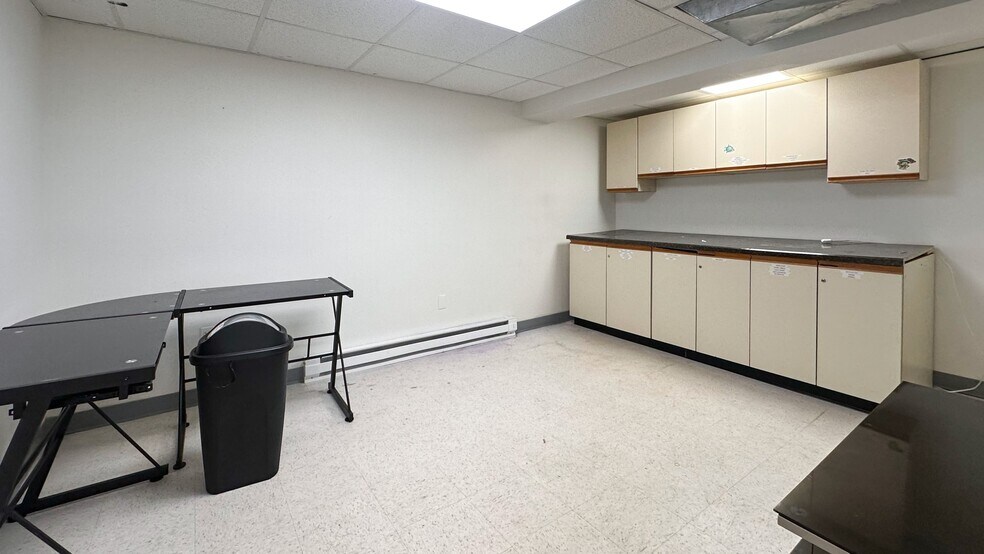 More Photos Of 14 Maple St, Terryville Office For Lease