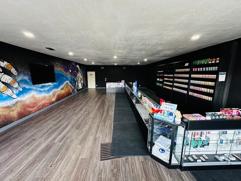 More Photos Of 716 N Orchard St, Boise Storefront For Sale