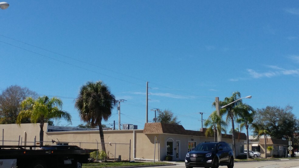 More Photos Of 712-728 E Venice Ave, Venice Medical For Sale