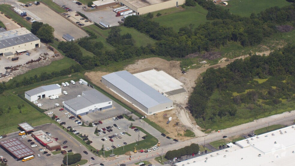 Primary Photo Of 1630 N Mingo Rd, Tulsa Unknown For Lease