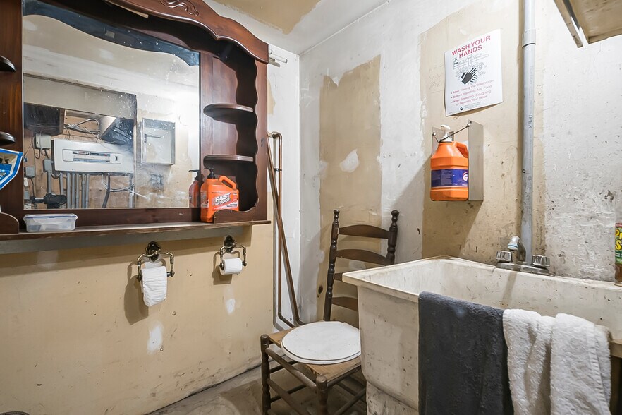 More Photos Of 4871 Wellington Road 29, Guelph Warehouse For Sale