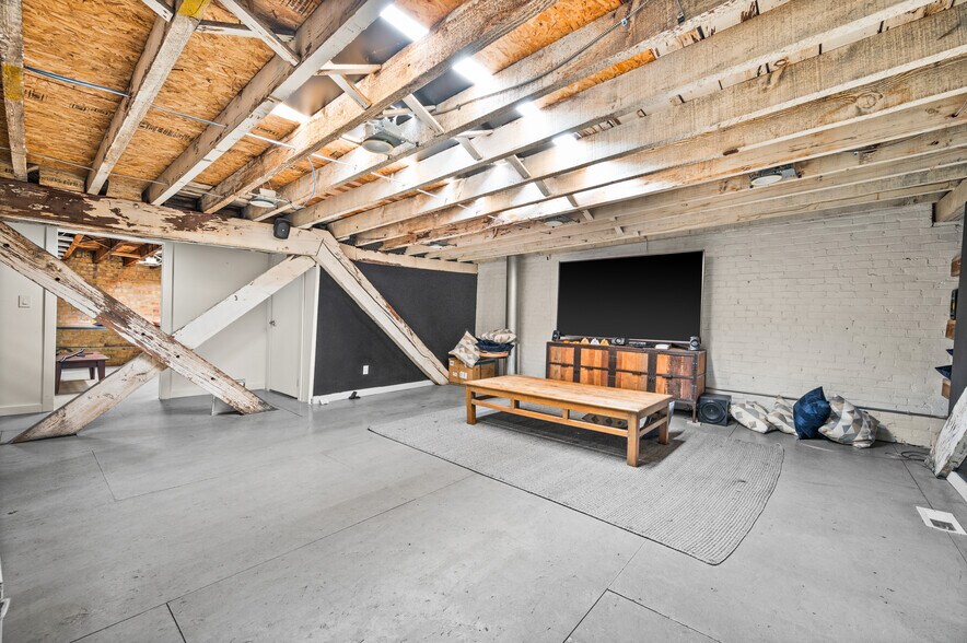 More Photos Of 630 S Stringfellow Ct, Salt Lake City Loft Creative Space For Lease