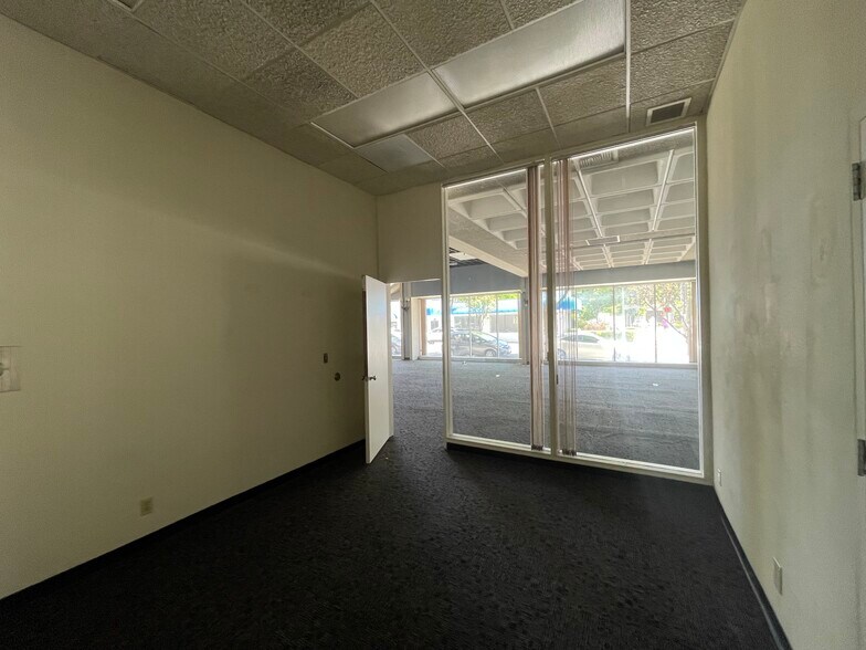More Photos Of 305 San Anselmo Ave, San Anselmo Storefront Retail Office For Lease