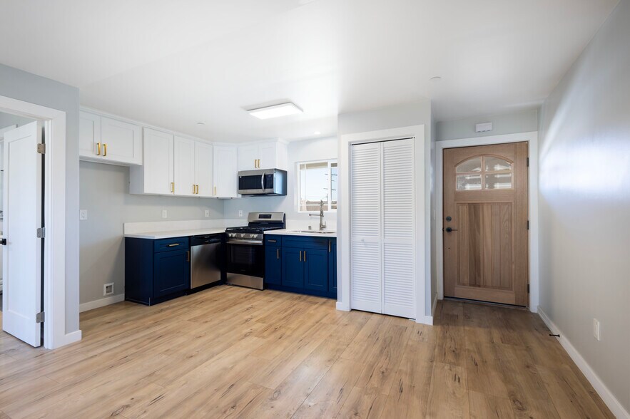 More Photos Of 3468 W 71st St, Los Angeles Apartments For Sale