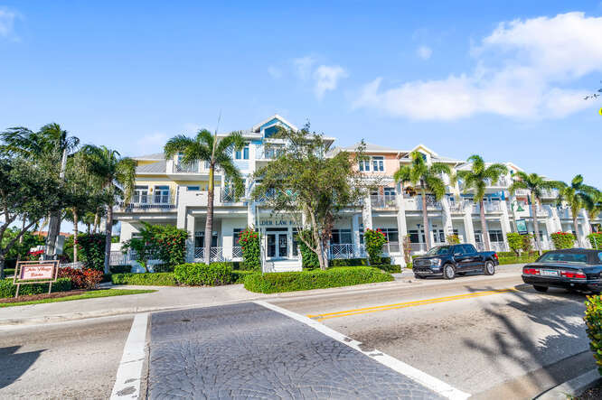 More Photos Of 301 E Ocean Ave, Lantana Office For Lease