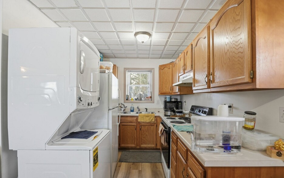 More Photos Of 528 W Main St, Wise Storefront For Sale