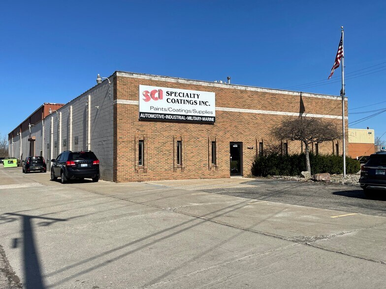 Primary Photo Of 33835 Kelly Rd, Fraser Manufacturing For Lease