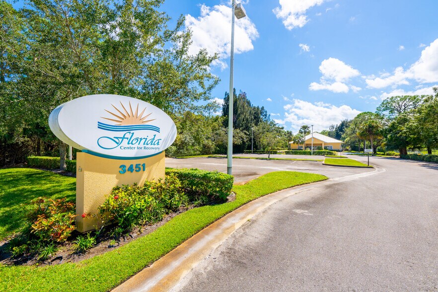 More Photos Of 3451-3463 W Midway Rd, Fort Pierce Rehabilitation Center For Sale