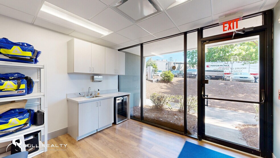 More Photos Of 2550 Windy Hill Rd SE, Marietta Medical For Lease