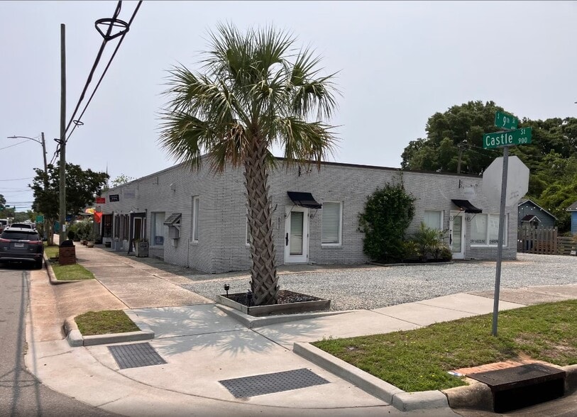 More Photos Of 909 Starkeys Aly, Wilmington Lodge Meeting Hall For Lease