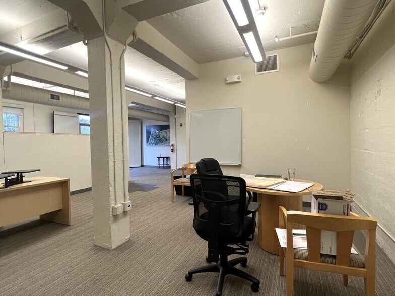More Photos Of 222 Halleck St, San Francisco Office For Lease
