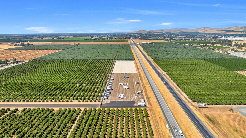 More Photos Of 2150 Prospect st, Porterville Land For Lease