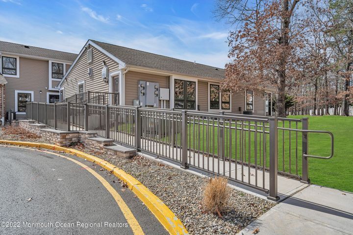 More Photos Of 776-780 Commons Way, Toms River Office For Sale