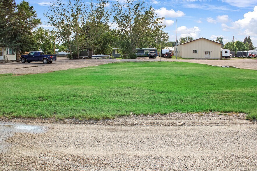 More Photos Of 932 Oilfield Ave, Shelby Multifamily For Sale