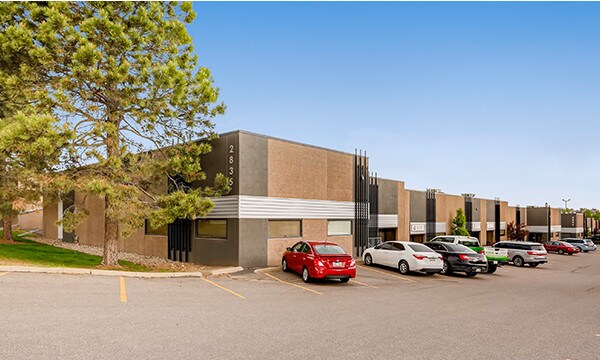 More Photos Of 2711 W Oxford Ave, Englewood Light Manufacturing For Lease