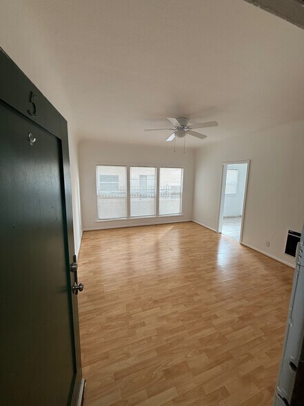 More Photos Of 2175 Chestnut Ave, Long Beach Apartments For Sale