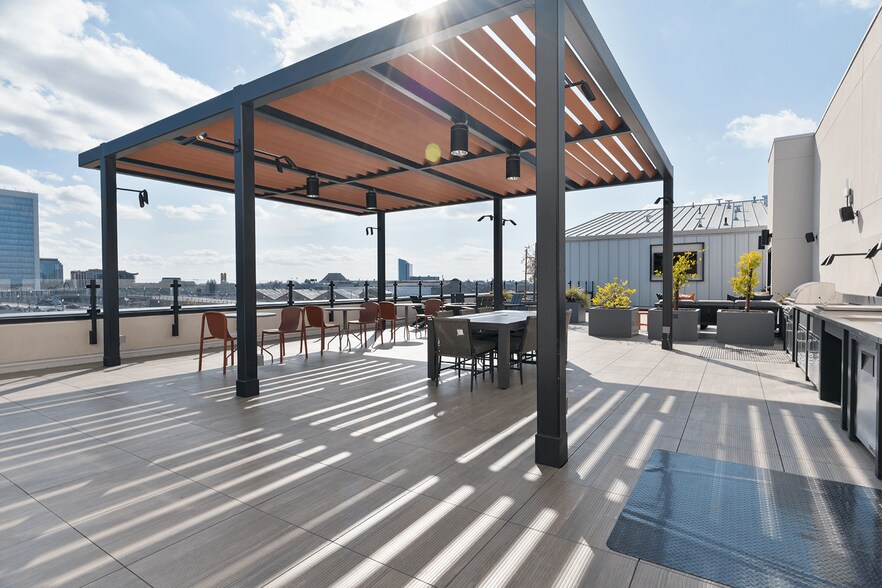 More Photos Of 251 6th St, Sacramento Apartments For Lease