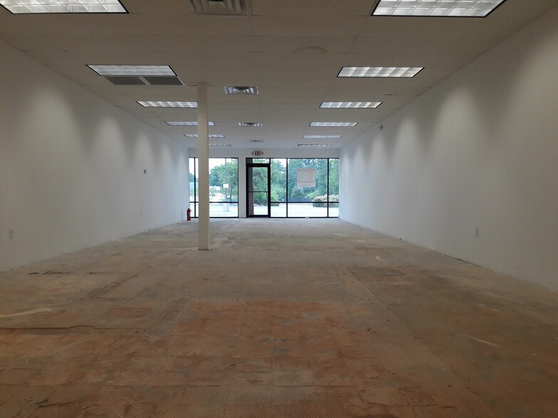 More Photos Of 6608-6608B Tara Blvd, Jonesboro Unknown For Lease