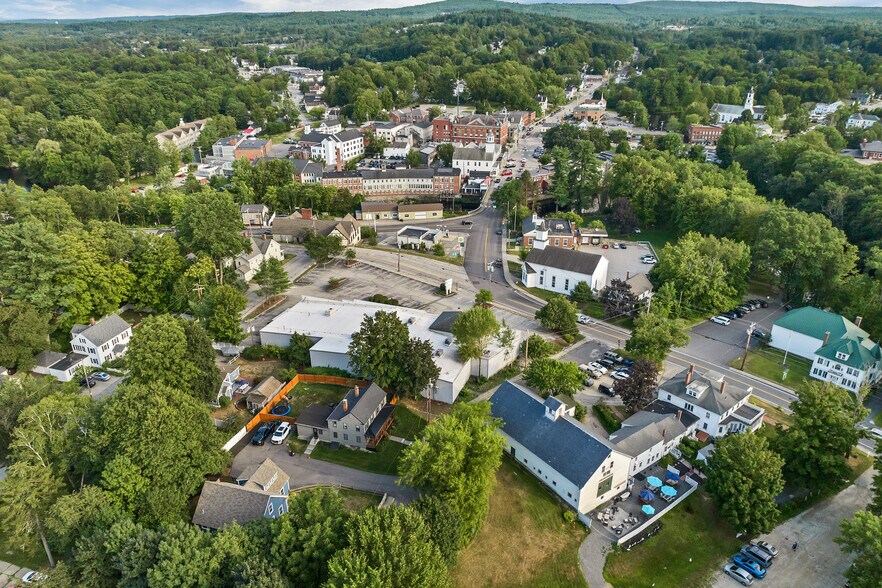 More Photos Of 15 Mont Vernon St, Milford Freestanding For Sale