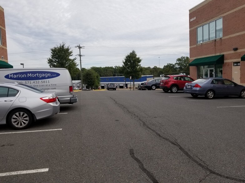 More Photos Of 14641 Lee Hwy, Centreville Office For Lease