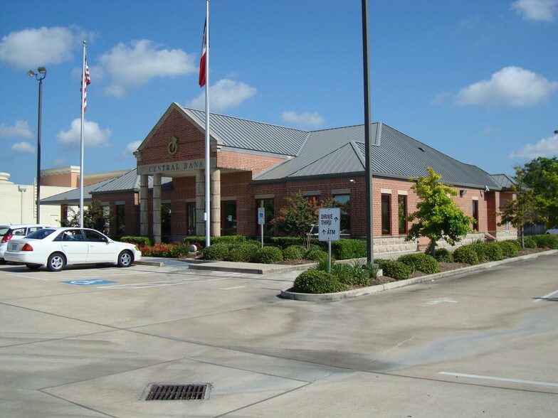 More Photos Of 12112 Bellaire Blvd, Houston Medical For Lease