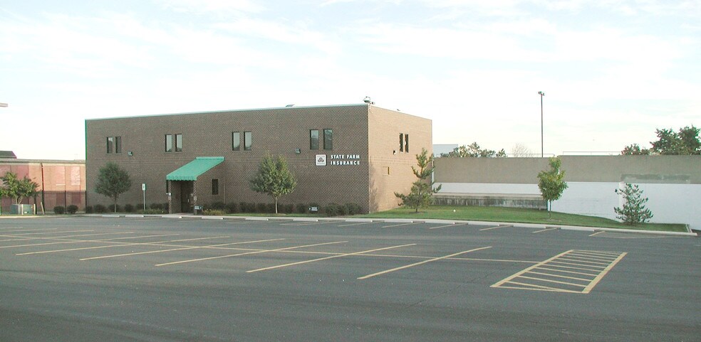 More Photos Of 2001 Elgin Ave, Baltimore Office For Sale