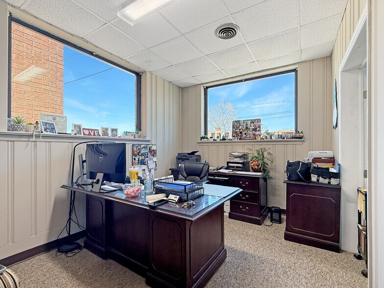 More Photos Of 109 W Atlantic St, South Hill Storefront Retail Office For Sale