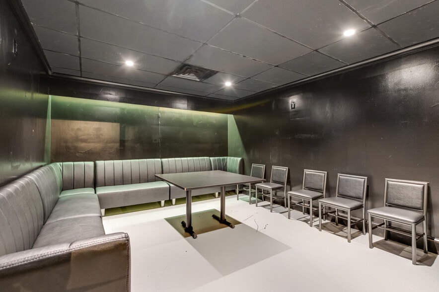 More Photos Of 1217-1219 E Main St, Richmond Storefront For Sale