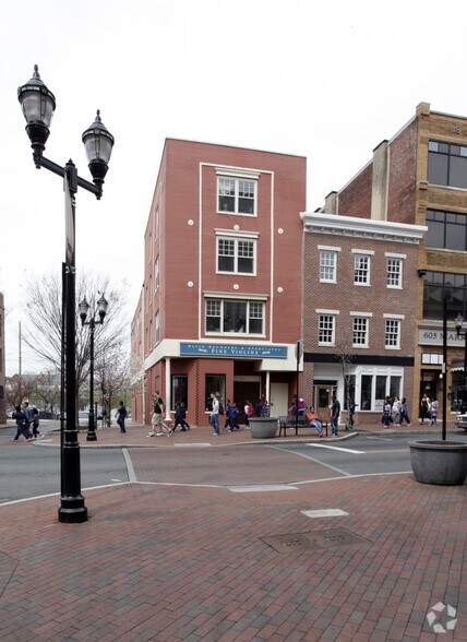 Primary Photo Of 601 N Market St, Wilmington Storefront Retail Residential For Sale