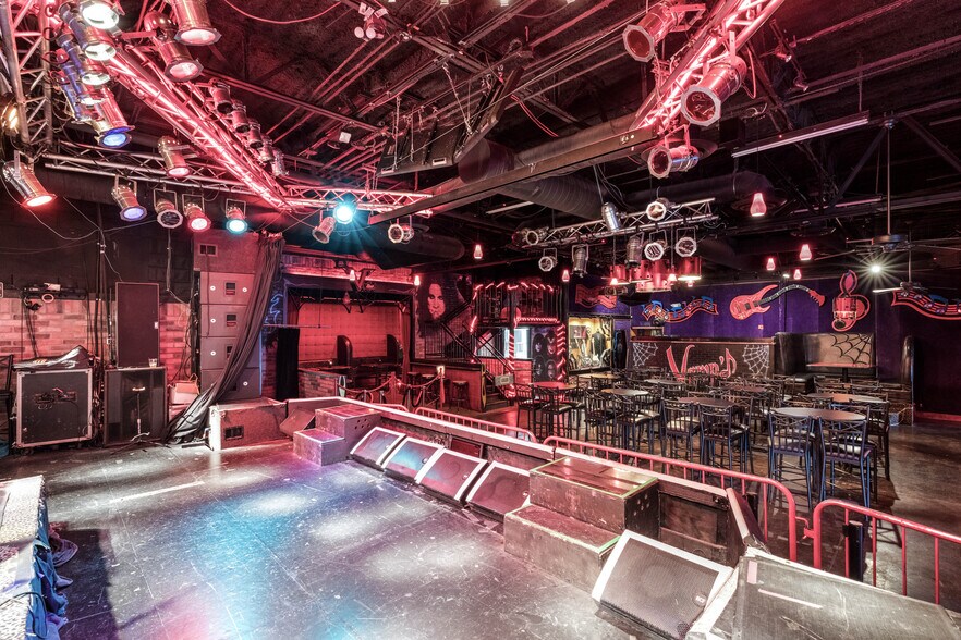 More Photos Of 6750 W Sahara Ave, Las Vegas Bar For Sale