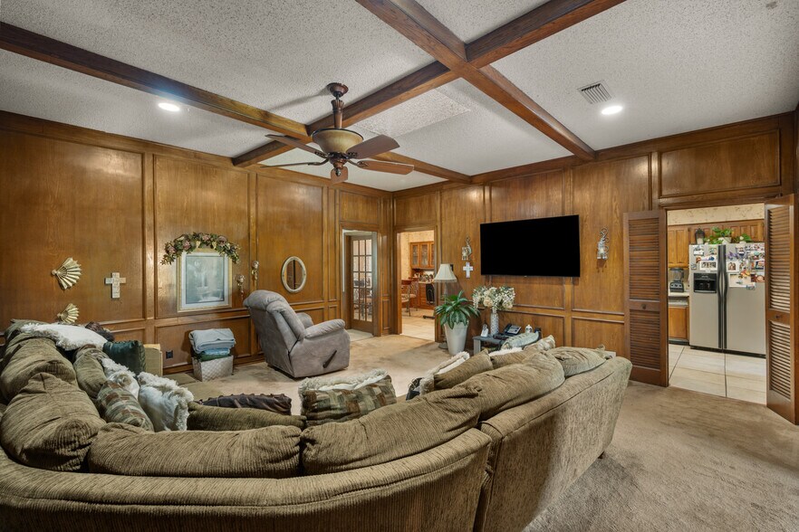 More Photos Of 5792 FM 6, Josephine Showroom For Sale