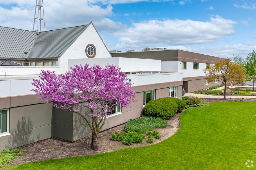 More Photos Of 1852 95th St, Naperville Religious Facility For Sale