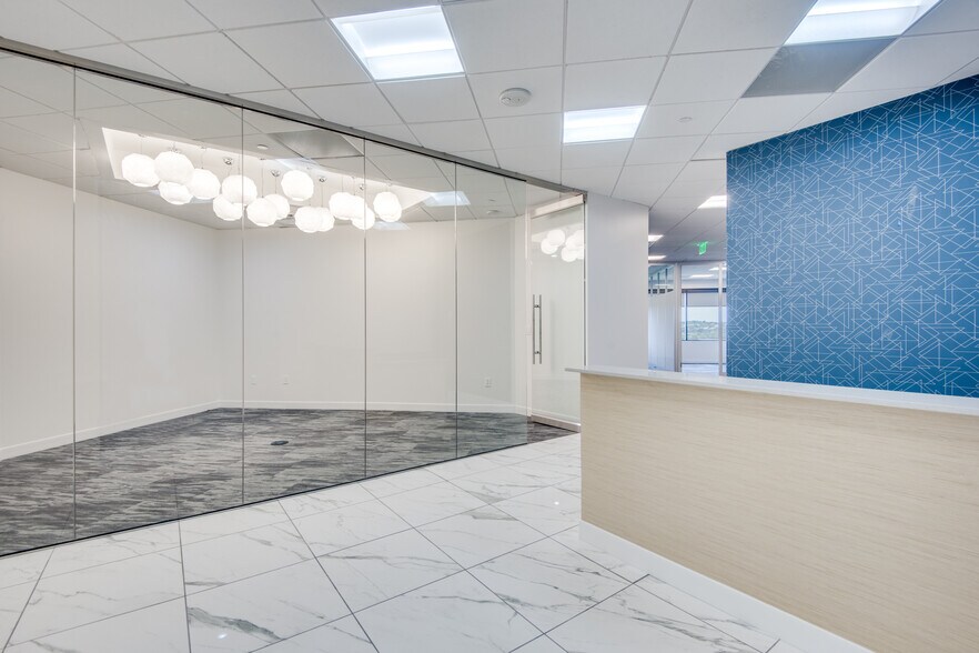 More Photos Of 400 E Las Colinas Blvd, Irving Office For Lease