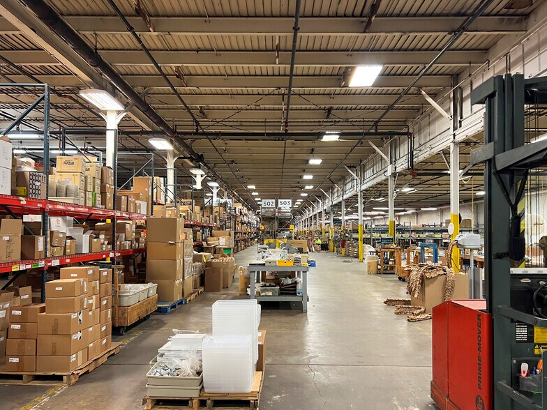 More Photos Of 801-829 Janesville Ave, Fort Atkinson Manufacturing For Sale