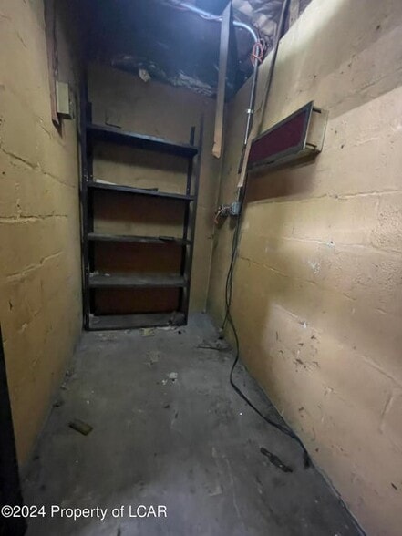 More Photos Of 902 N Locust St, Hazleton Distribution For Sale