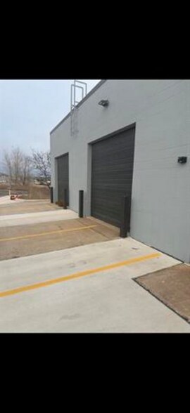 More Photos Of 3075 N Plaza Dr, Rapid City Distribution For Lease