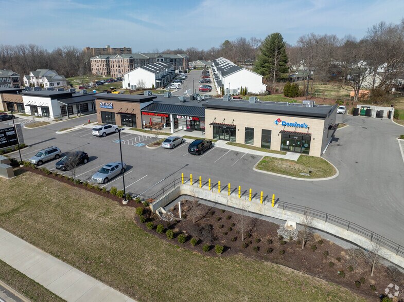 More Photos Of 500-512 Hadley Village Blvd, Old Hickory Storefront For Sale