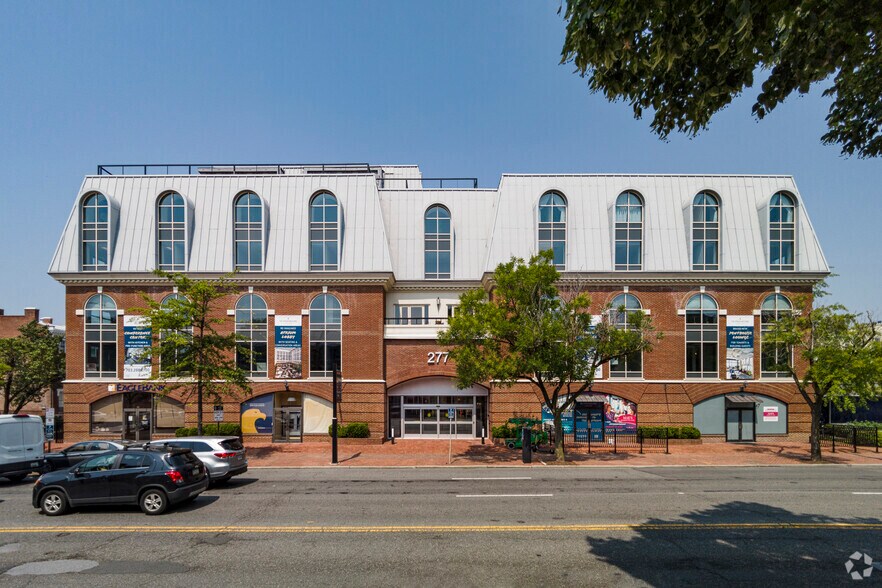 More Photos Of 277 S Washington St, Alexandria Coworking Space