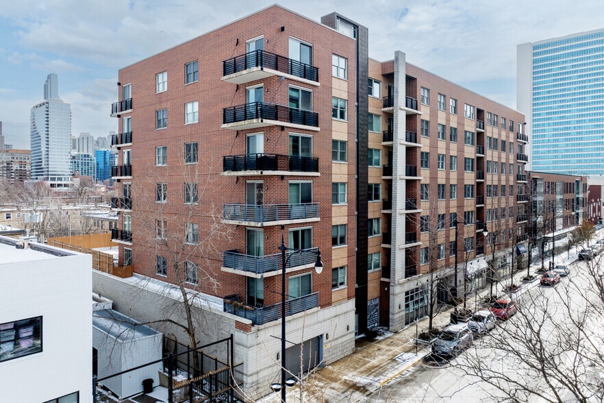 Primary Photo Of 873 N Larrabee St, Chicago Apartments For Sale