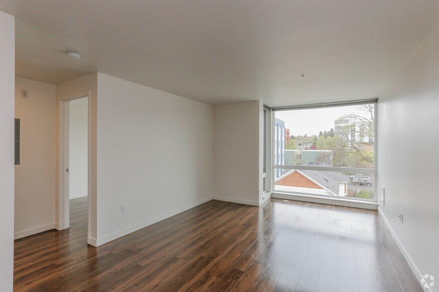 More Photos Of 900 NE 65th St, Seattle Apartments For Lease