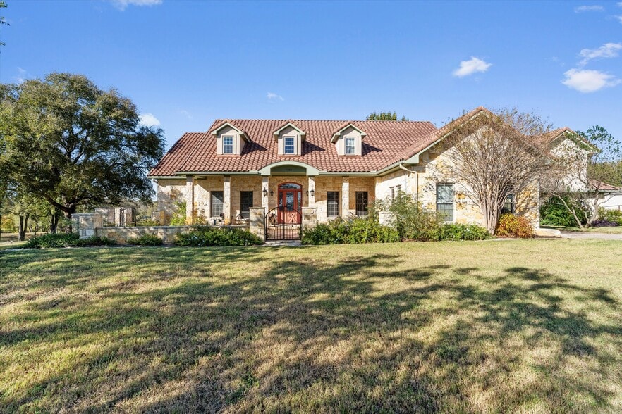 More Photos Of 1092 FM 3000, Elgin Specialty For Sale