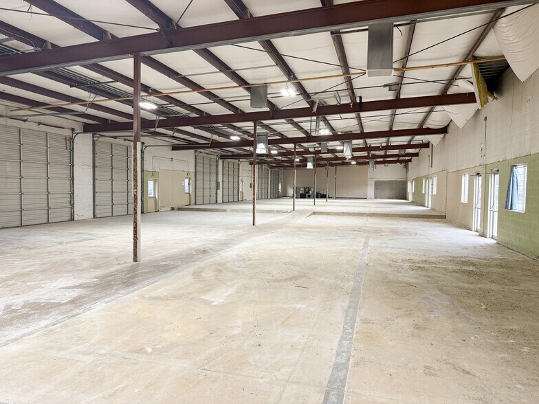 More Photos Of 325 W 1700 S, Clearfield Industrial For Sale