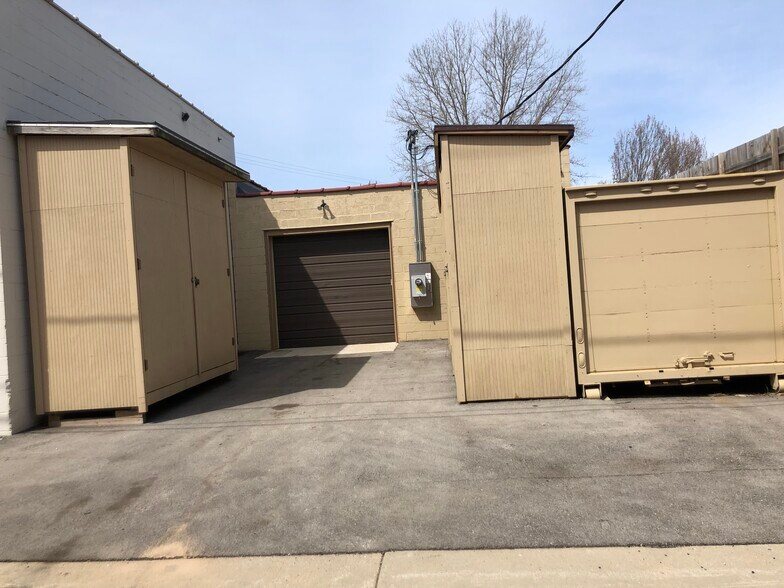 More Photos Of 2100 S 57th St, West Allis Warehouse For Sale