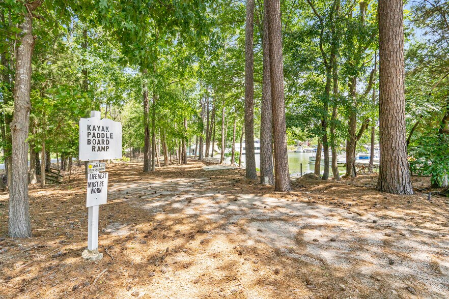 More Photos Of 317 Shadowood Dr, Irmo Flex For Sale