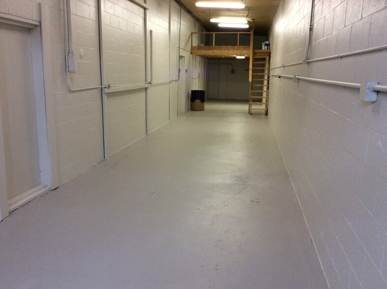 More Photos Of 108 E College Ave, Brownsburg Light Distribution For Lease