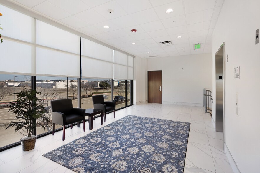 More Photos Of 4200 Mapleshade Ln, Plano Office For Sale