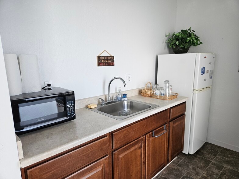 More Photos Of 14 Commercial Blvd, Novato Flex For Sale